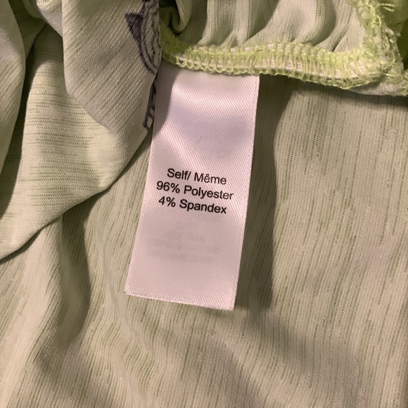 Studio Y off shoulder top - Picture 3 of 4